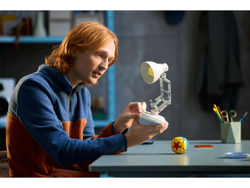 LEGO® Ideas ǀ Disney Pixar Luxo Jr. (21357)