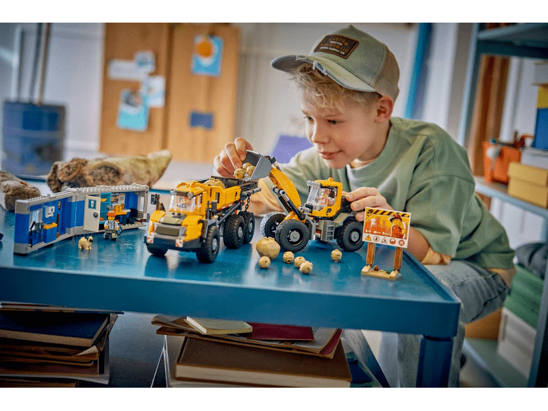 LEGO® City Homlokrakodó és billenőplatós teherautó (60494)