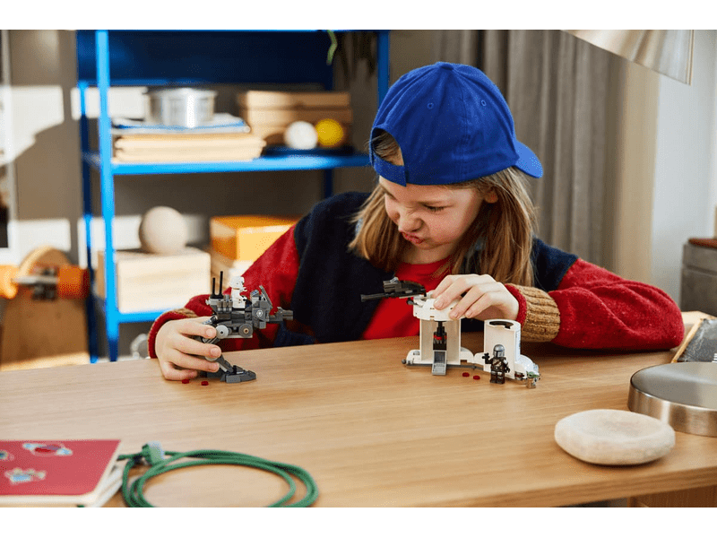 LEGO® Star Wars: A Mandalóri és Grogu™ AT-RT támadás (75444)