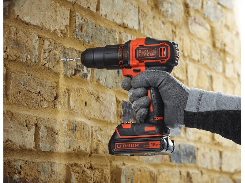 Black+Decker BDCHD18K1B2-QW ütvefúró/csavarozó, 400 mA töltő, 2 akkumulátor, koffer