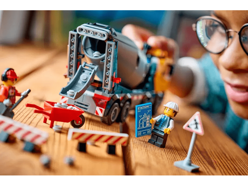 LEGO® City Betonkeverő teherautó húsvéti építőjáték gyerekeknek (60478)