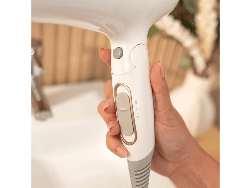 Cecotec 4415 Bamba IoniCare Power&Go Hajszárító