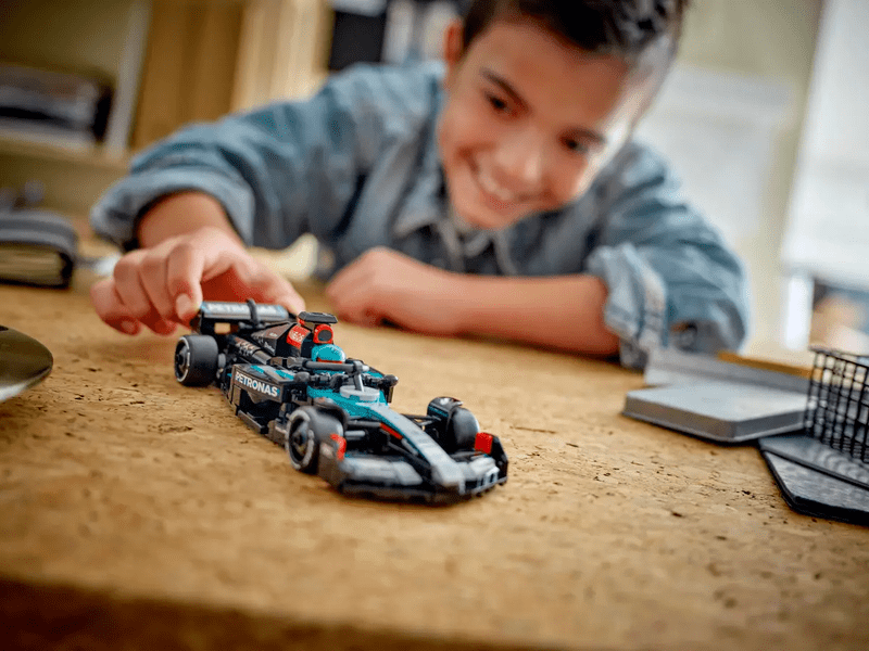 LEGO® Speed Champions trkaći automobil Mercedes-AMG F1® W15 (77244)