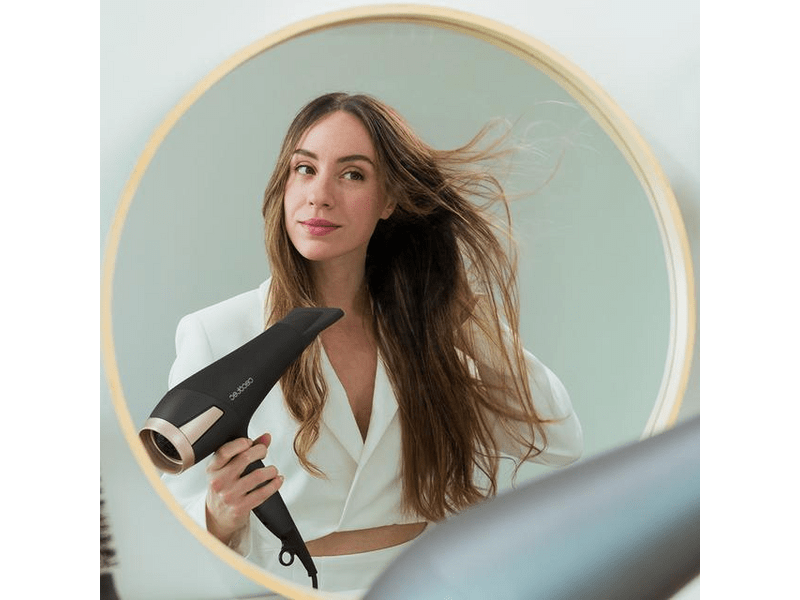 Cecotec 4201 Bamba IoniCare Elegance Hajszárító, fekete