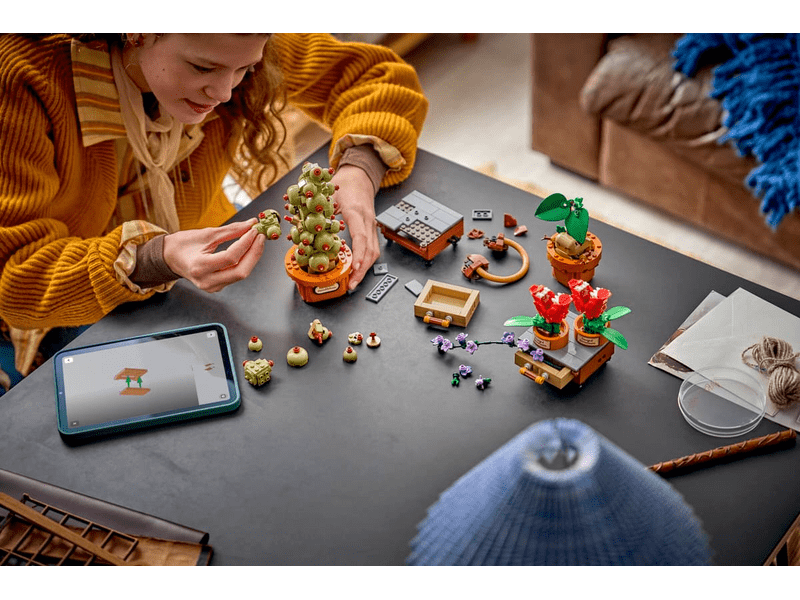 LEGO® Harry Potter™ Roxfort™-i gyógynövénytanóra növényei (76474)