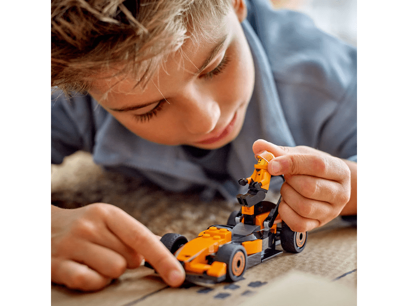 LEGO® City F1® Vozač s trkaćim automobilom McLaren (60442)