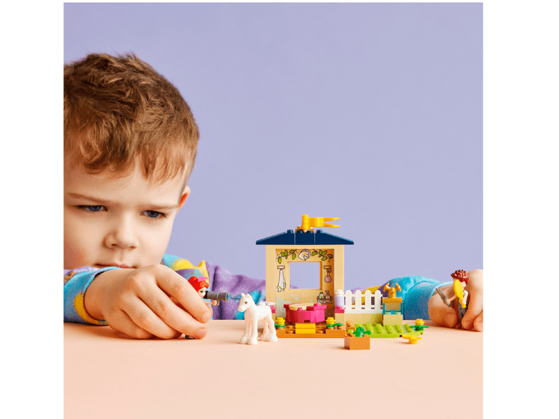 LEGO® Friends Pónimosó állás (41696)