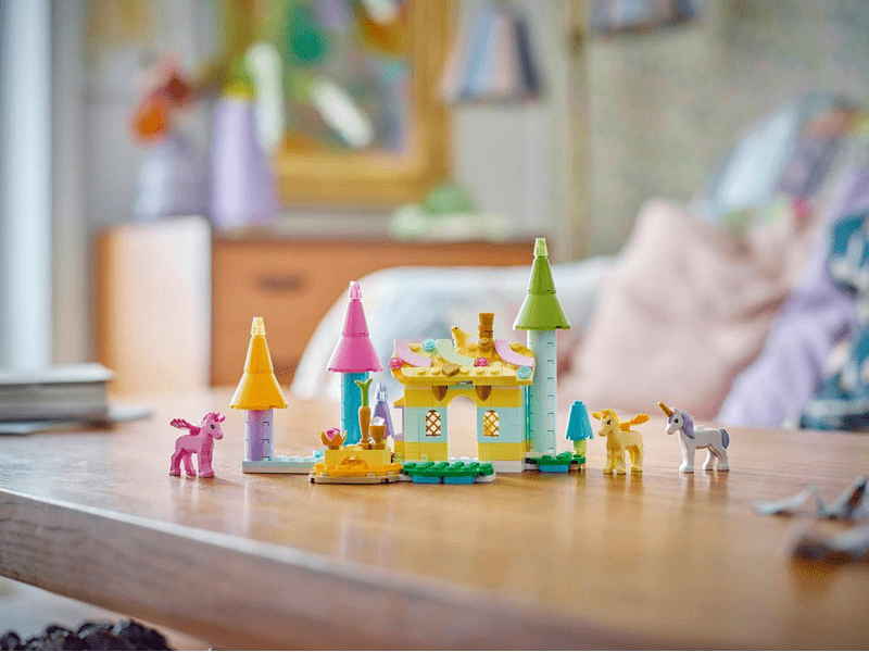 LEGO® Creator 3 az 1-ben Egyszarvúak kastélya (31175)