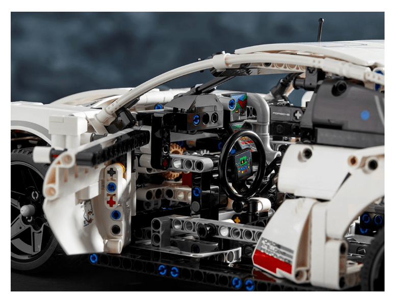 LEGO® Technic™ Porsche 911 RSR (42096)