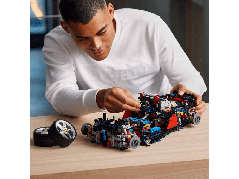 LEGO® Technic Ferrari Daytona SP3 (42143)