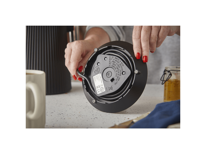 Russell Hobbs 26750-70 Brontë Black vízforraló