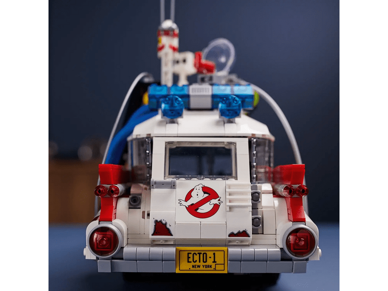 LEGO® Icons Szellemirtók™ ECTO-1 (10274)