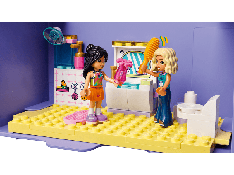 LEGO® Friends Kreatív, bőröndalakú babaház (42697)