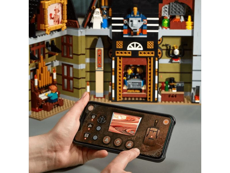 LEGO® Icons Kísértetkastély (10273)