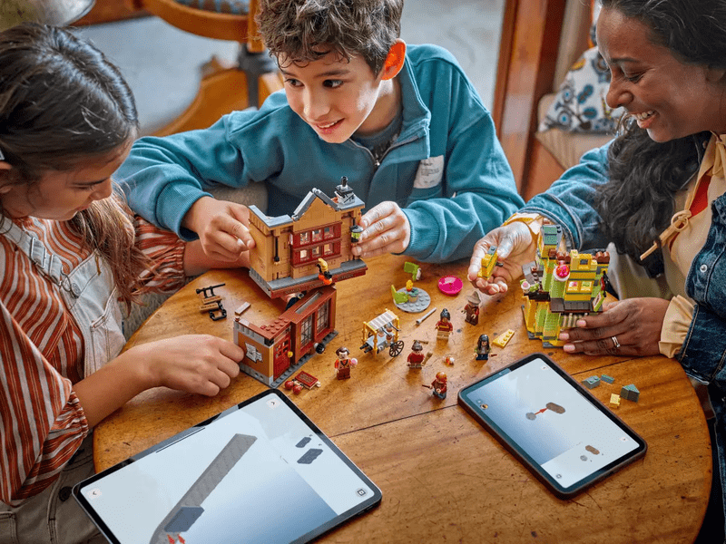 LEGO® Harry Potter™ Potpuni put™ Quidditch™ Sportska trgovina i slastičarnica (76452)