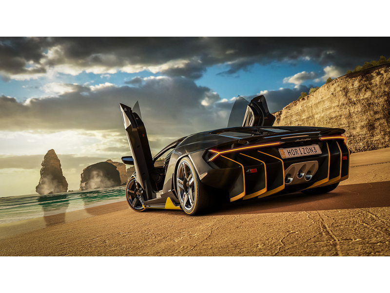 Xbox One S 500GB+Forza Horizon 3+Rainbow Six Siege+3 hó Gold Live