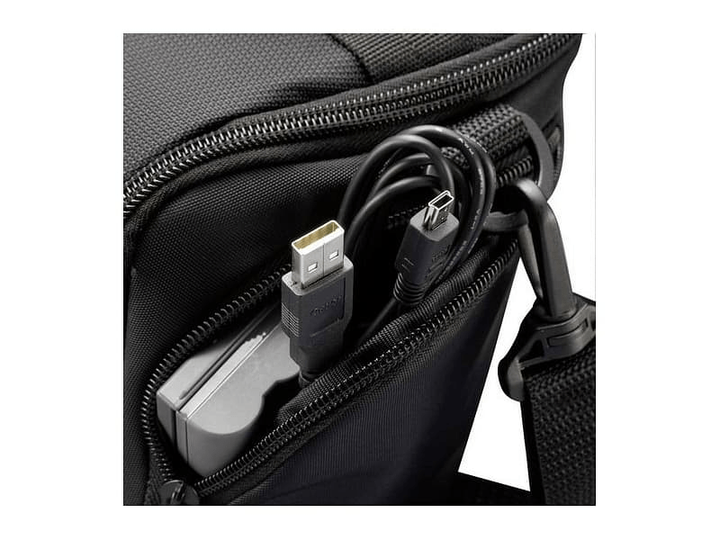 CASE Logic DCB-306K Fényképezőgép táska, Fekete