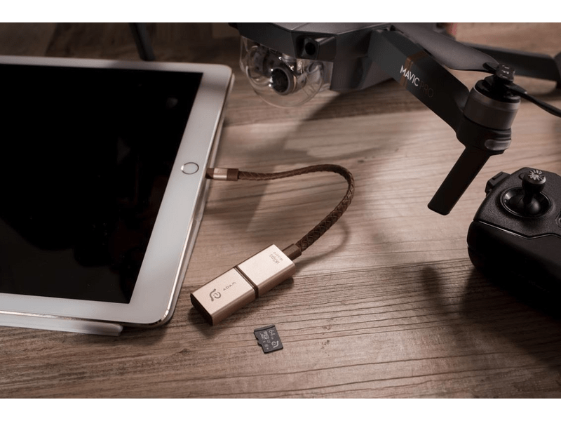 Adam Elements iKlips Wizard MFi Lightning/USB 3.1 kártyaolvasó, szürke