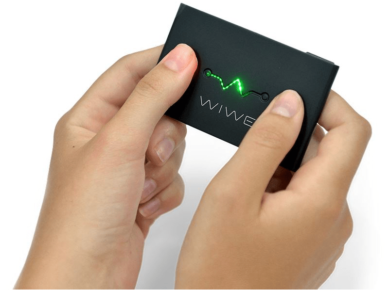 WIWE DSW0002 Diagnosztikai Eszköz, EKG, pulzus-, lépés- és kalóriaszámláló, Fekete