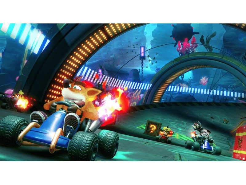 PlayStation4 Slim 1TB + Crash Team Racing + két Dualshock 4 kontroller