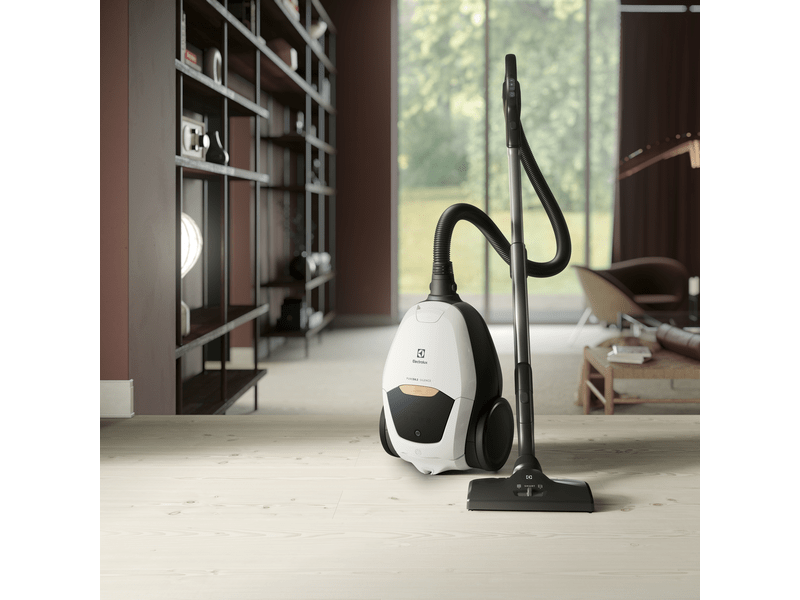 ELECTROLUX PD82-ALRG Pure D8.2 szuper csendes porzsákos porszívó, allergiában szenvedőknek
