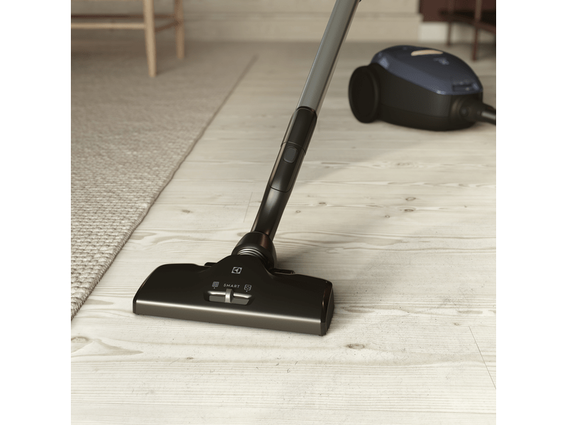 ELECTROLUX PD82-4ST Pure D8.2 szuper csendes porzsákos porszívó