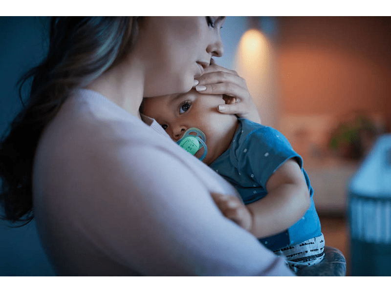 Philips Avent SCF376/11 Ultra Air fluoreszkáló cumi, 2 db