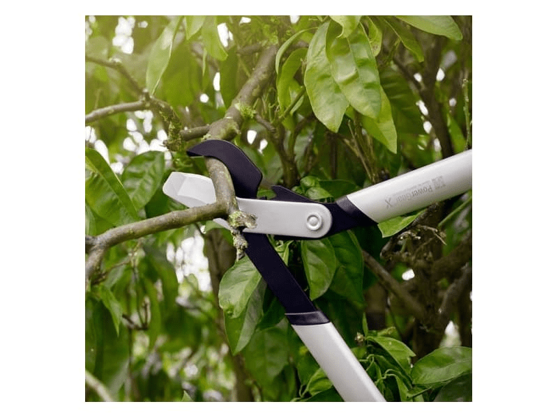 Fiskars 1020188 PowerGear™ X fém fogaskerekes ágvágó (L)