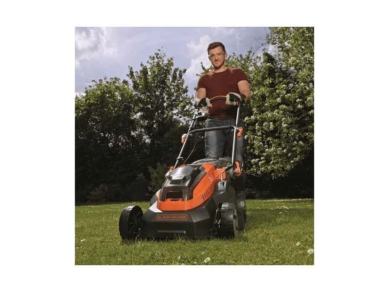 Black + Decker CLM3820L2-QW 36V Li-Ion Akkumulátoros Fűnyíró 38cm (2 akkuval)
