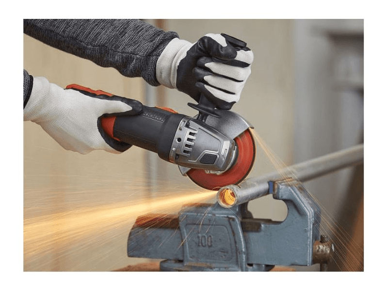 Black & Decker BEG220K-QS Sarokcsiszoló, 900 W, 125 mm