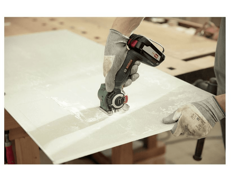 Bosch 06033D5101 Advanced Cut 18 Akkus fűrész