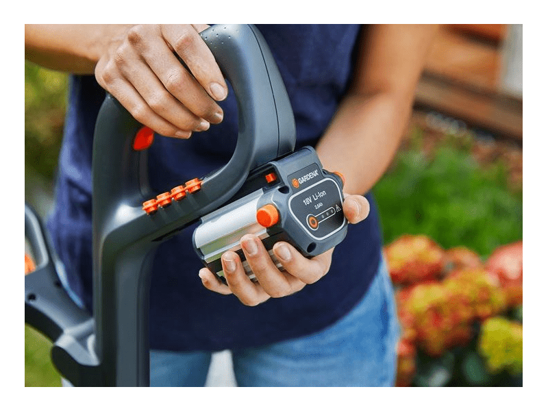 Gardena 9876-20 Akkumulátoros fűszegélynyíró Li-18/23 készlet