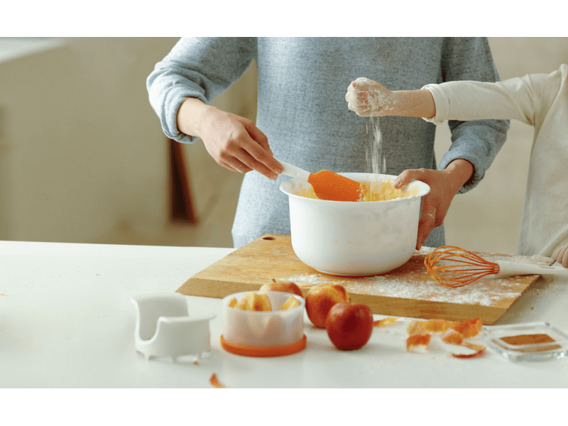 Fiskars Functional Form habverő, szilikon felülettel (1023613)