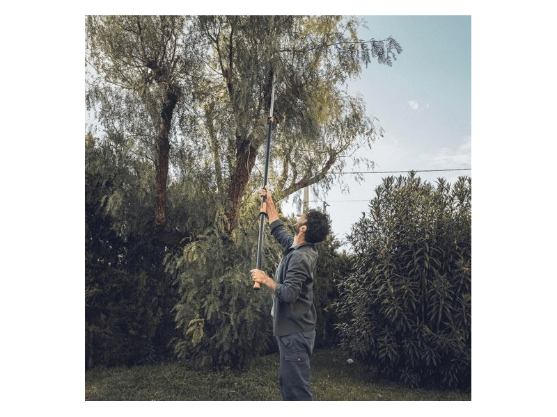 Fiskars PowerGearX™ teleszkópos ágvágó UPX86 (1023624)