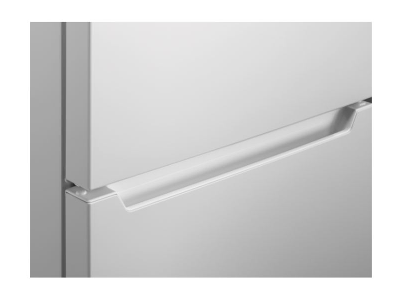 Zanussi ZTAN24FW0 Kombinált hűtőszekrény, 144 cm