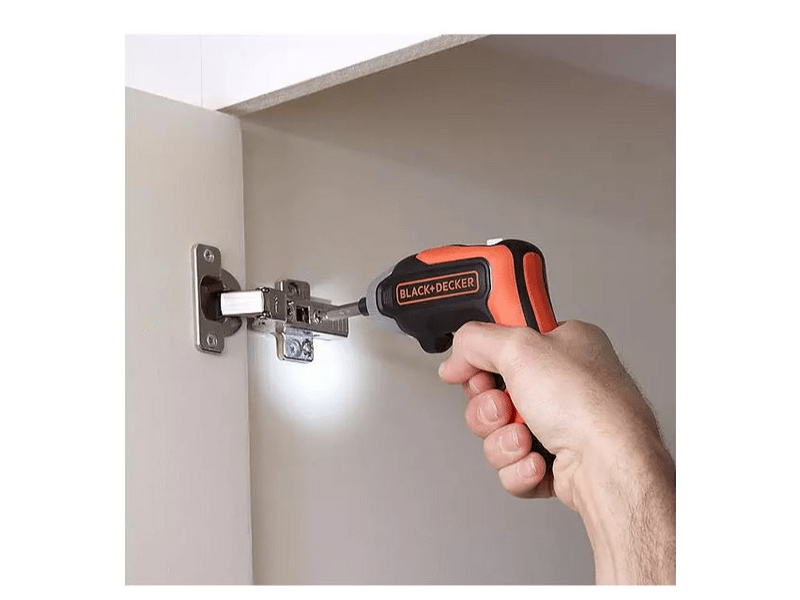 BLACK + DECKER BCF611CK-QW Akkus marokcsavarozó prémium dobozban