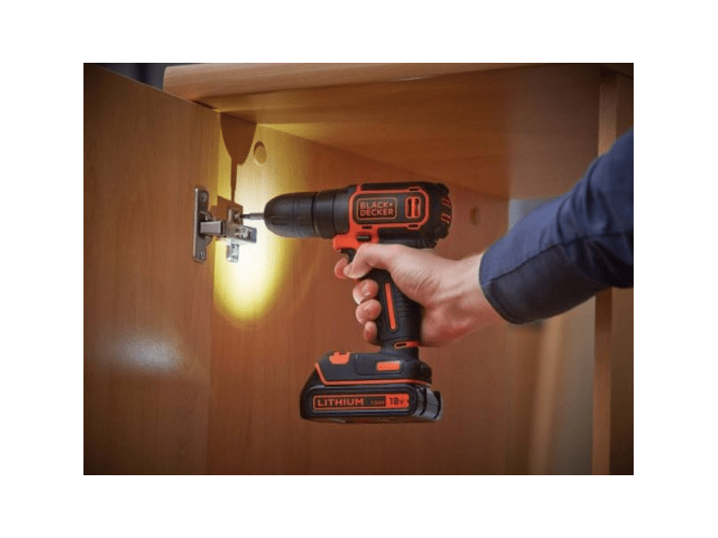 BLACK + DECKER BDCHD18K-QW Akkus ütvefúró-csavarozó + koffer