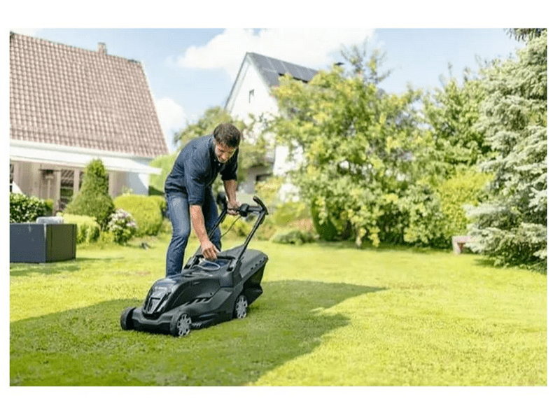 Bosch Akkus fűnyíró (06008B9706)