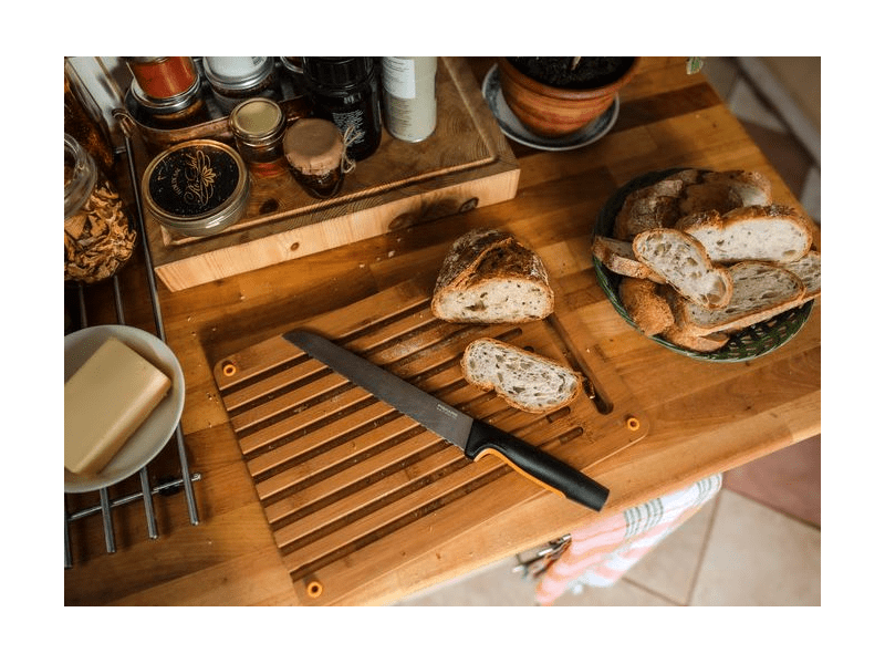 Fiskars Functional Form Kenyérvágó kés (1057538)