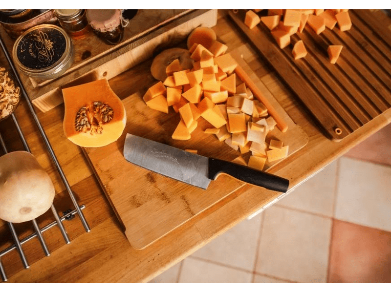 Fiskars Functional Form Nakiri kés, 16 cm (1057537)