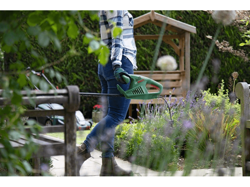 Bosch EasyHedgeCut 45 Sövénynyíró (0600847A05)