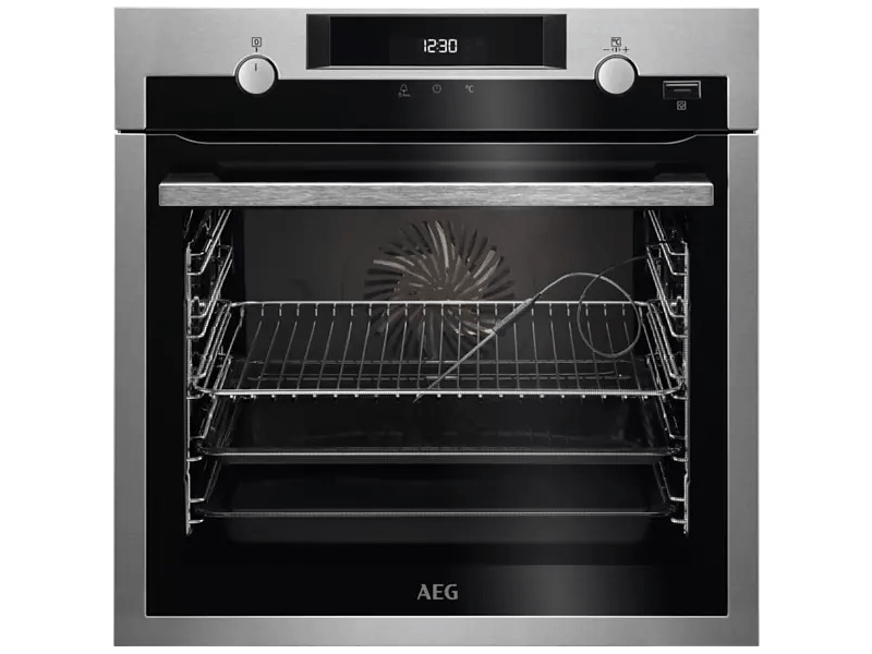 AEG BCE556350M SteamBake beépíthető sütő gőzfunkcióval