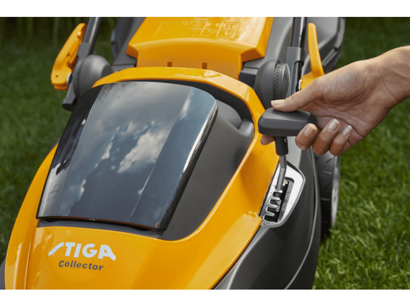 Stiga COLLECTOR 136e Kit akkumulátoros fűnyíró (291342068/ST2)