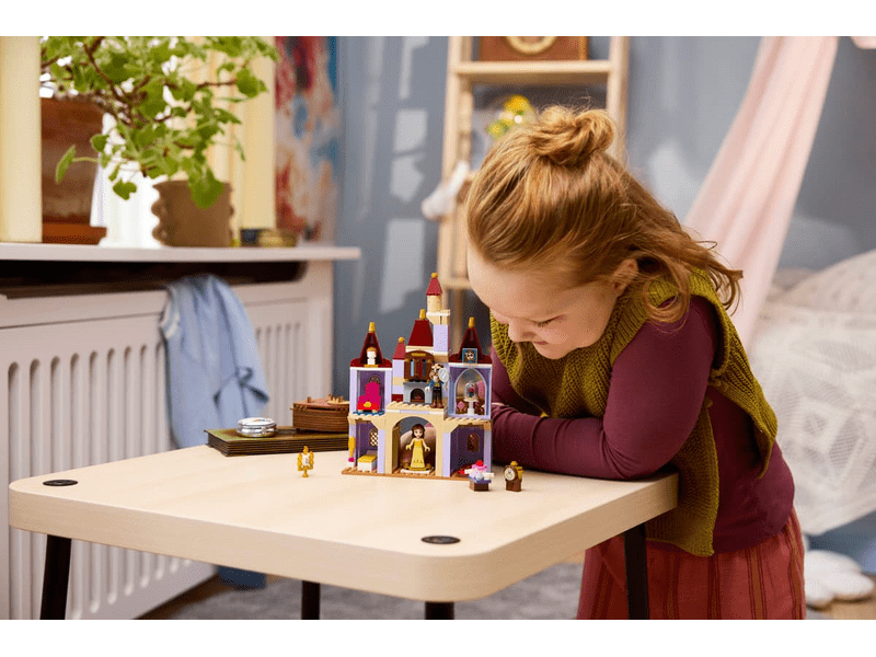 LEGO® Disney Princess Belle és a Szörnyeteg varázslatos kastélya (43289)
