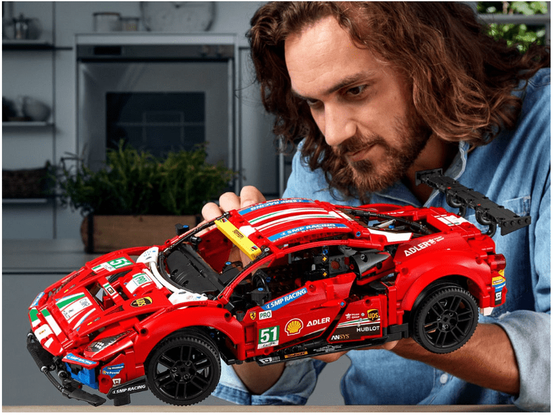 LEGO® Technic™ Ferrari 488 GTE “AF Corse #51” (42125)