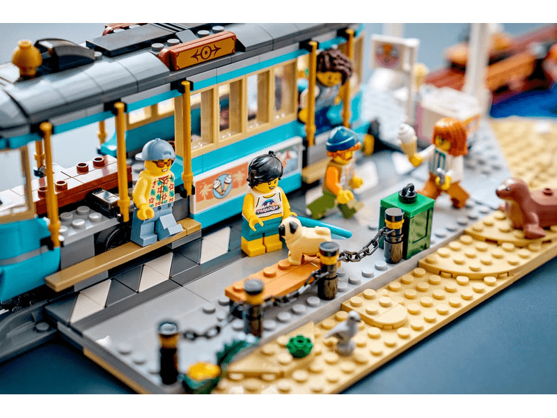 LEGO® City Klasszikus tengerparti villamos (60506)