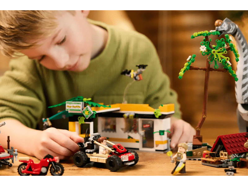 LEGO® Jurassic World™ A raptor és a Titanosaurus keresése (76973)
