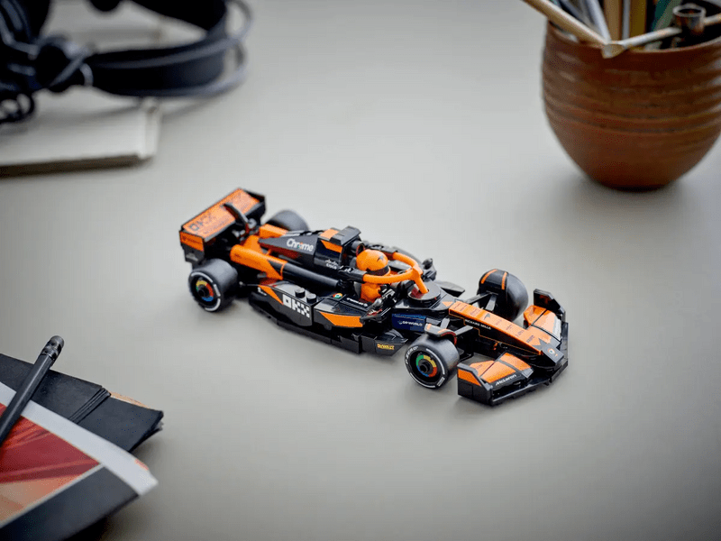 LEGO® Speed Champions McLaren F1® Team trkaći automobil MCL38 (77251)