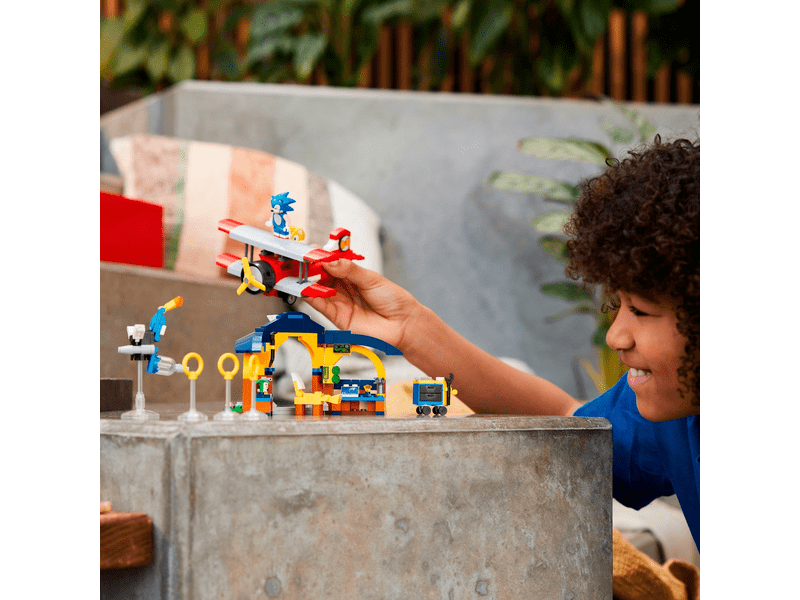 LEGO® Sonic the Hedgehog™ Tails műhelye és Tornado repülőgépe (76991)