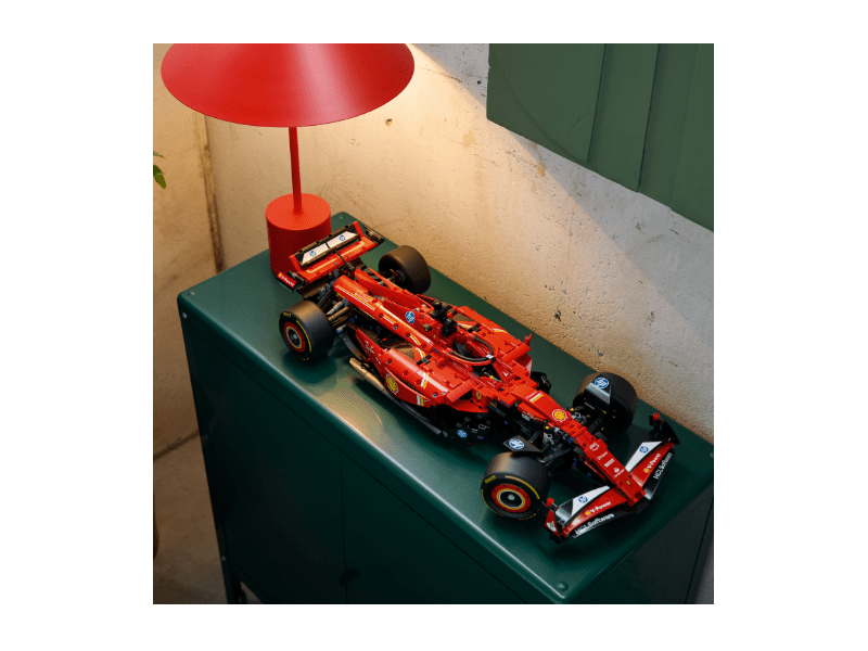 LEGO® Technic Ferrari SF-24 F1 autó (42207)